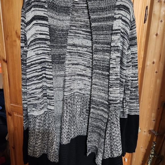 Womens st johns bay cardigan - Picture 2 of 7